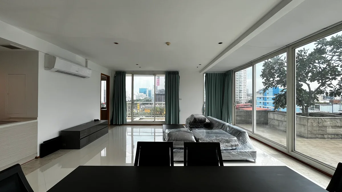 The Empire Place 5