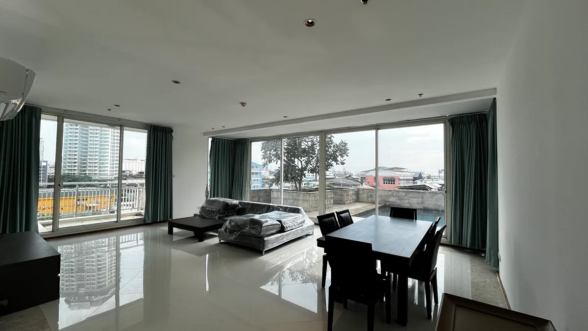 The Empire Place 4