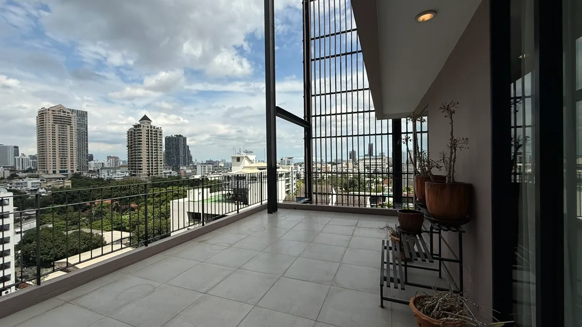 The Hudson Sathorn 7 5