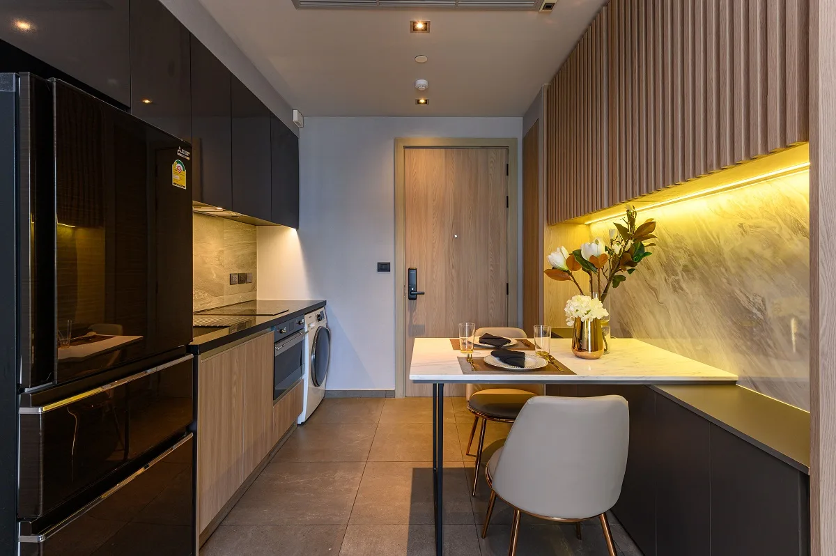 The Lofts Asoke Sukhumvit 21 10