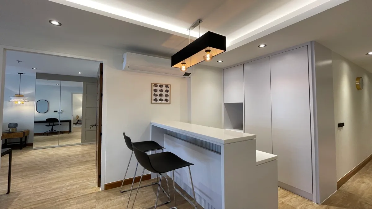 The Natural Place Suite Sathorn 7