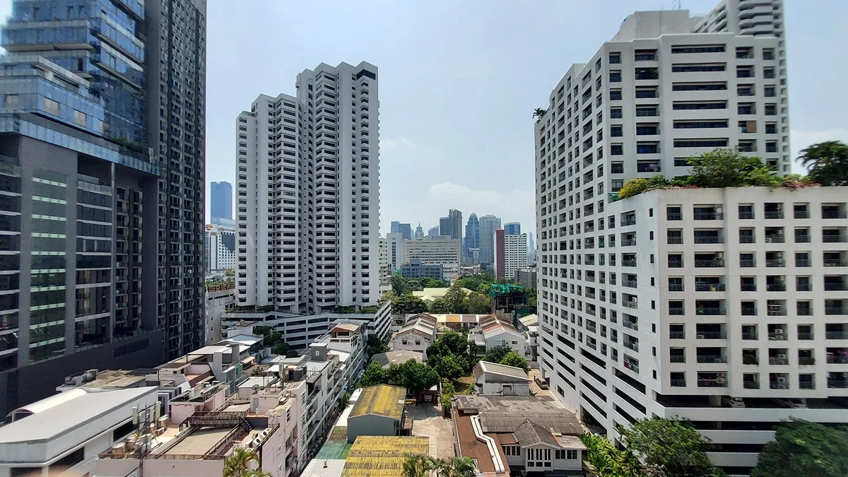 The Oleander Sukhumvit 11 3