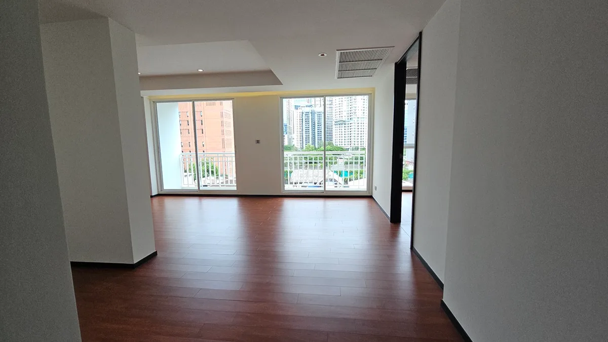 The Private Residence Rajdamri 8