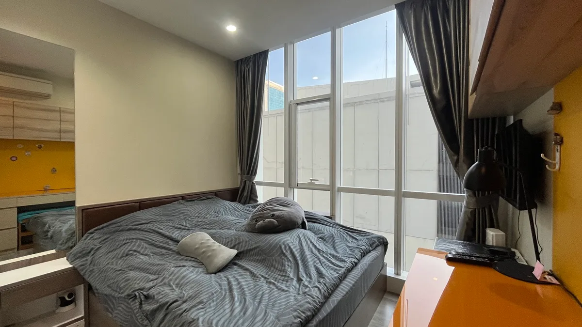 The Room Sathorn 4