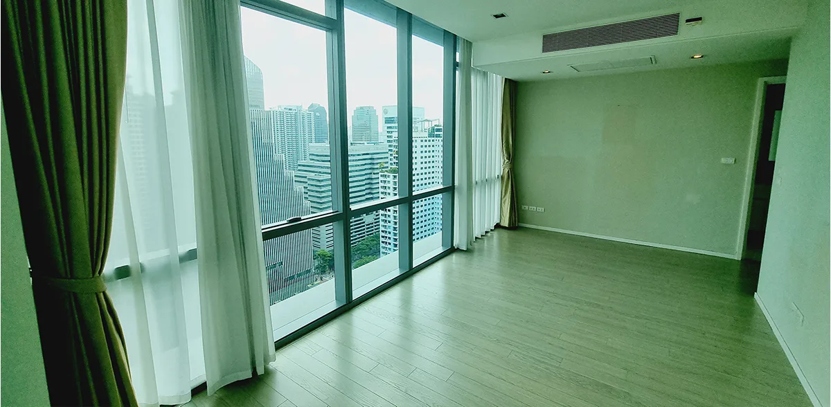The Room Sukhumvit 21 5