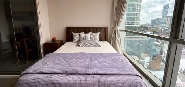 The Room Sukhumvit 69 Phra Khanong