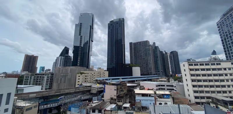 The Strand Thonglor 3