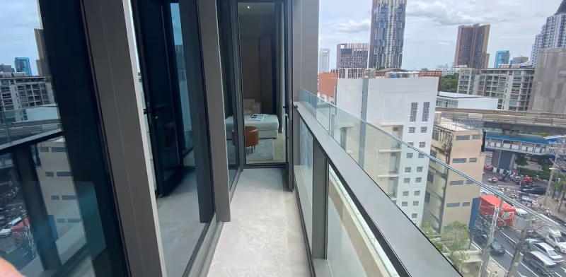 The Strand Thonglor 4