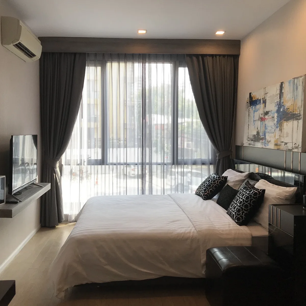 Trapezo Sukhumvit 16 10