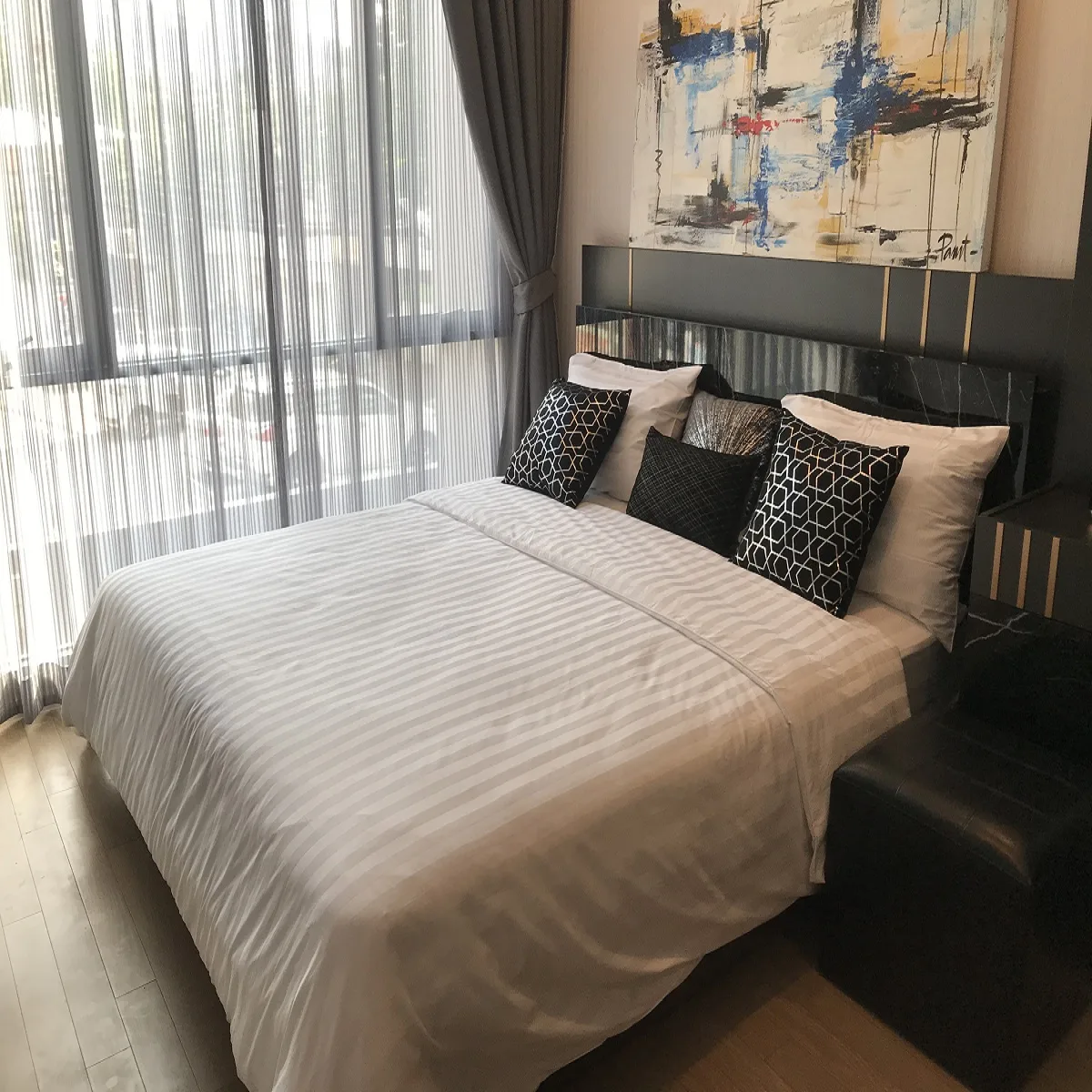 Trapezo Sukhumvit 16 12