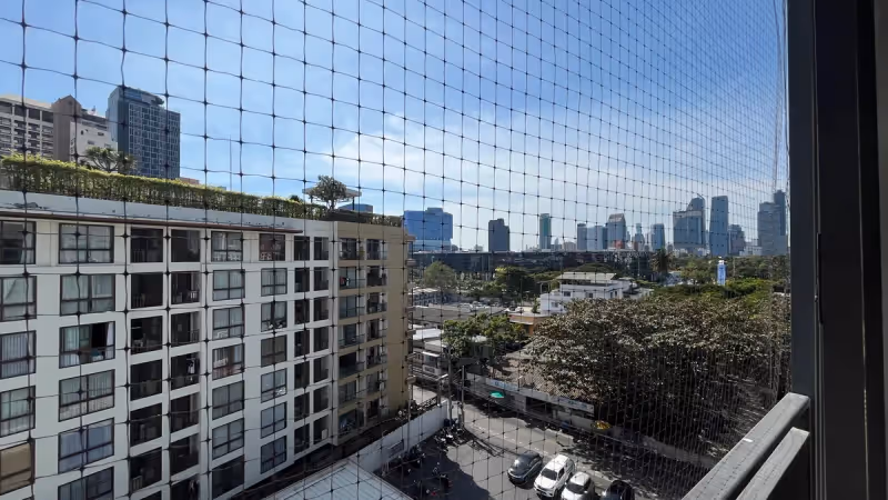 Trapezo Sukhumvit 16 4