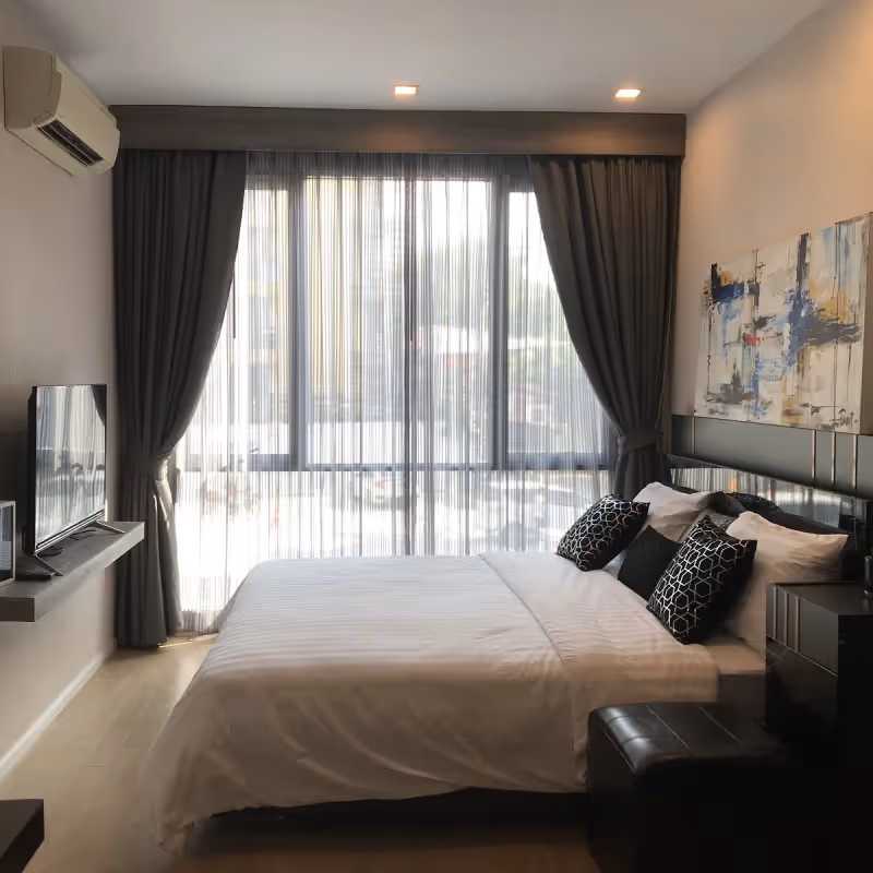 Trapezo Sukhumvit 16 10