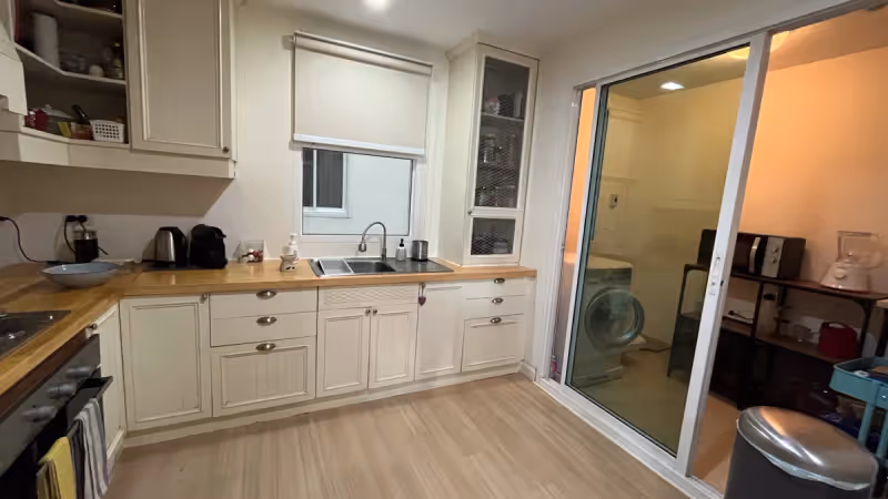 Tristan Sukhumvit 39 9