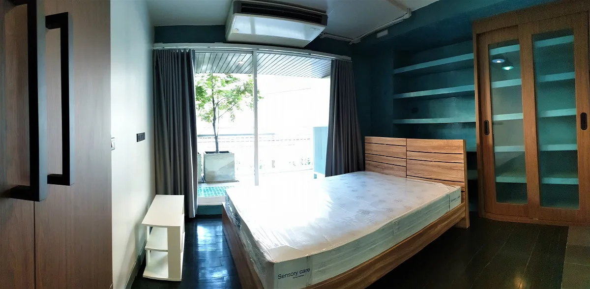 Urbana Sukhumvit 15 8
