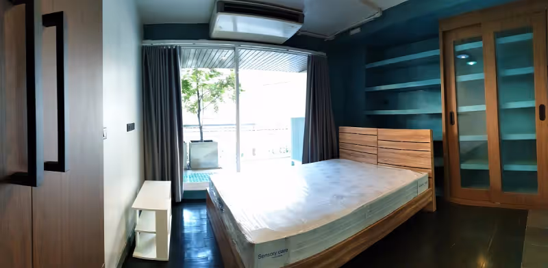 Urbana Sukhumvit 15 8