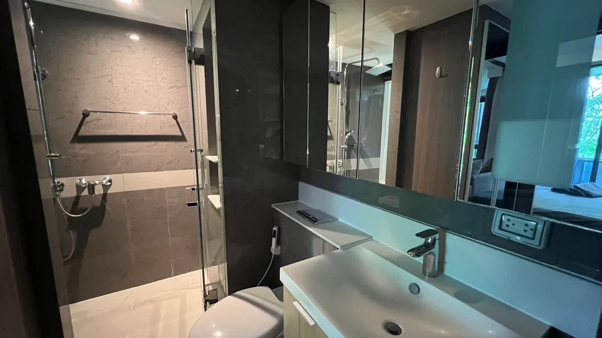 Urbitia Thong Lo Sukhumvit 36 12