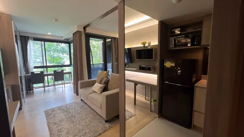 Urbitia Thong Lo Sukhumvit 36 4