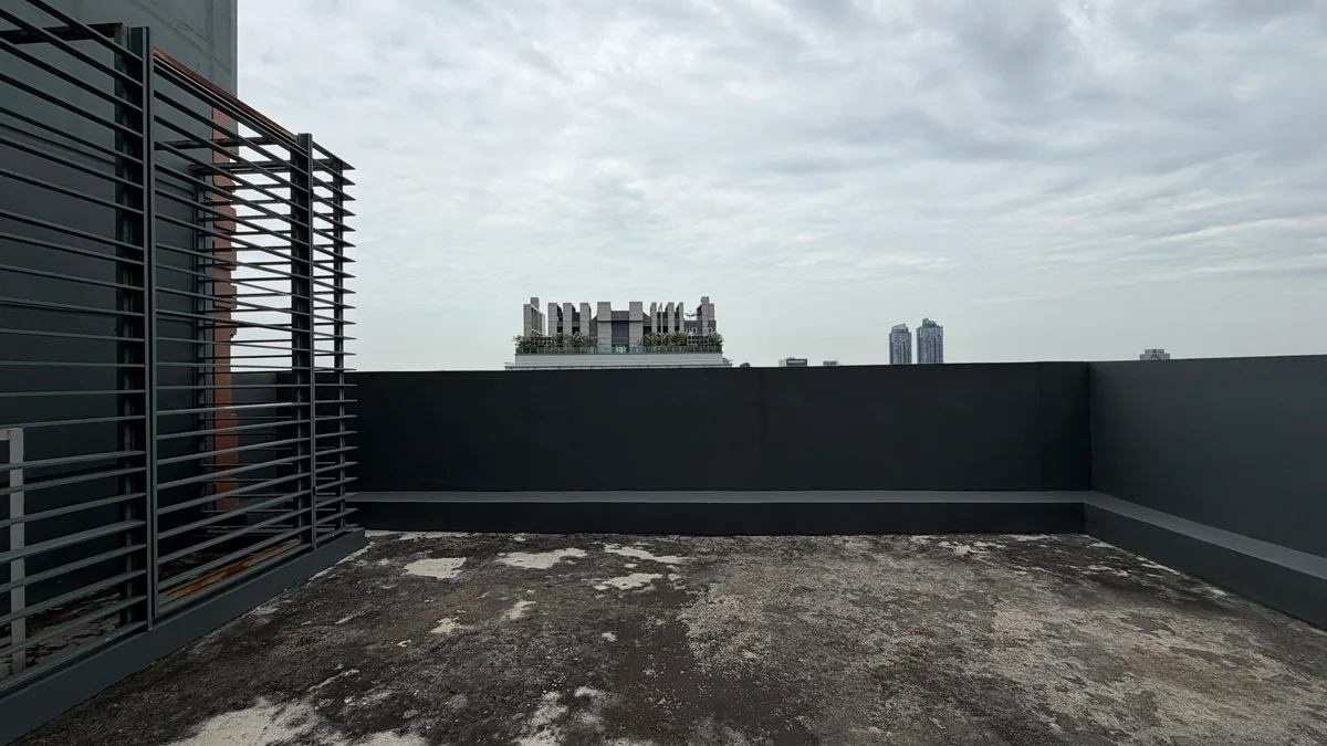 Villa Asoke 2