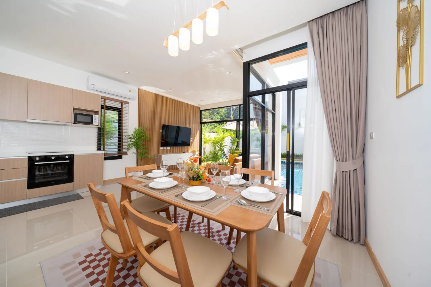 Goldena Hillside 7