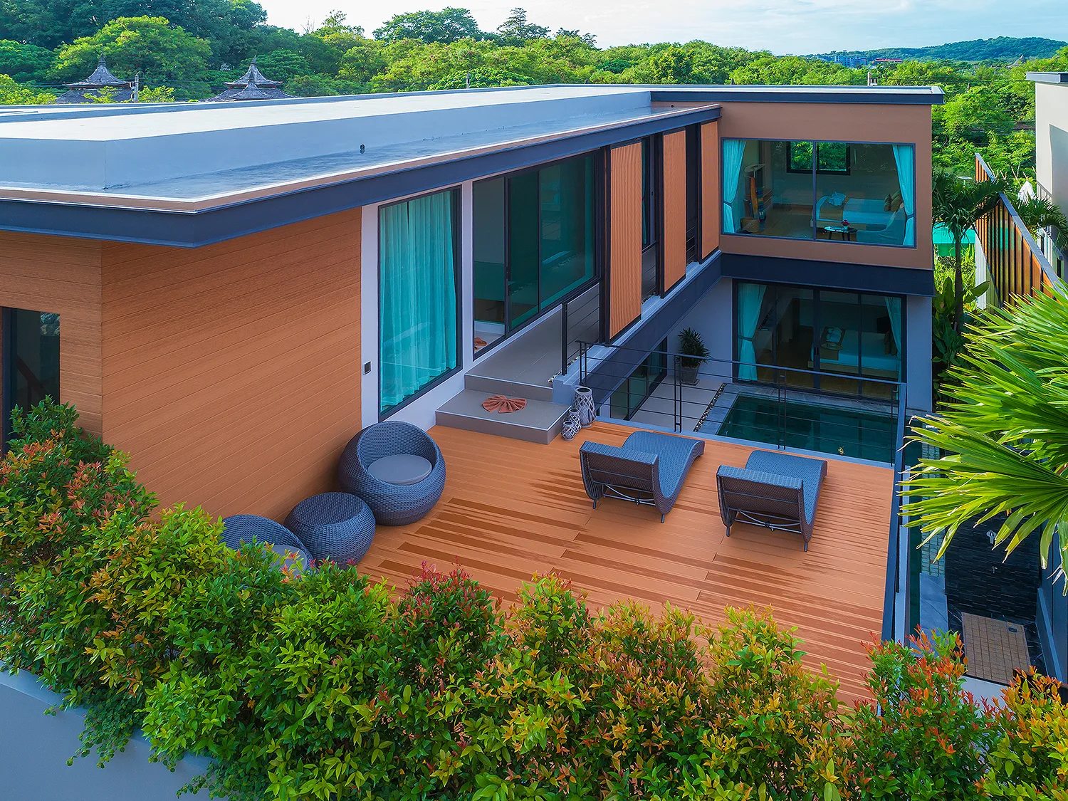 Le Villa Lake 2