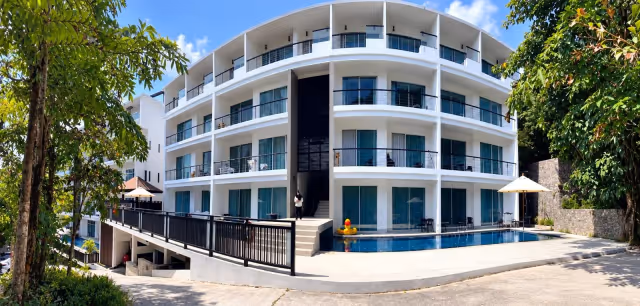 Квартира 372.57 м² на торгах, Камала (№ 111‑1)