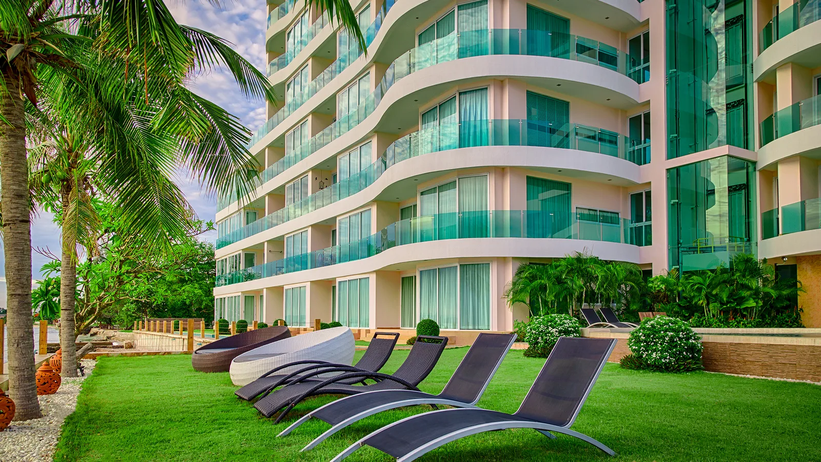 Paradise Ocean View 3