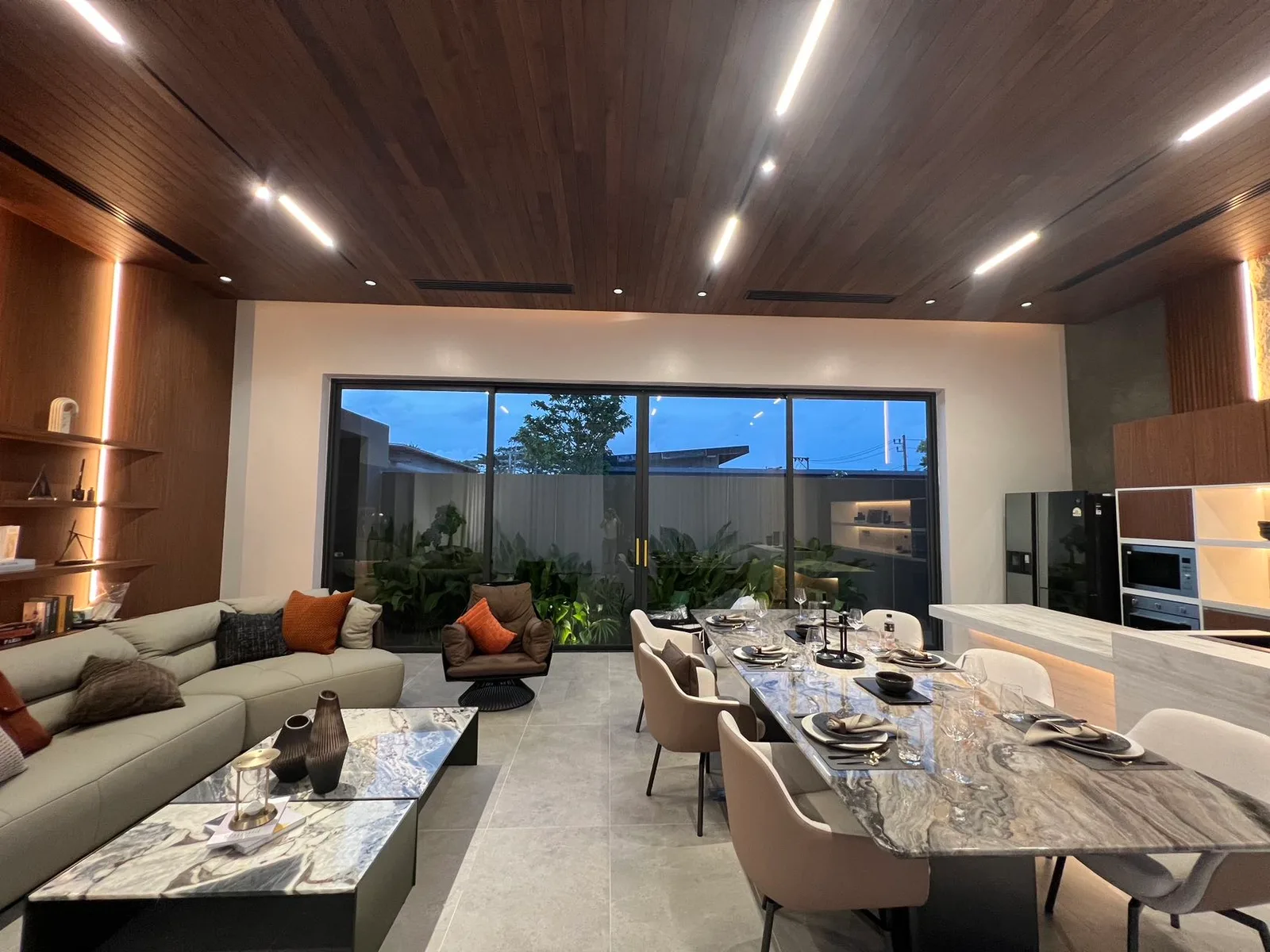Sea Central Villa 8
