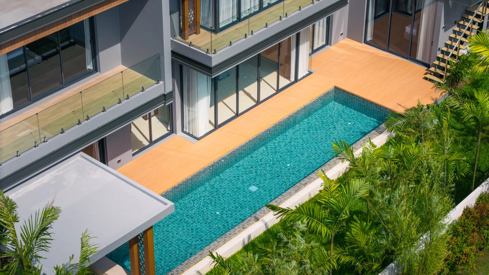 The Ozone Grand Residences 4
