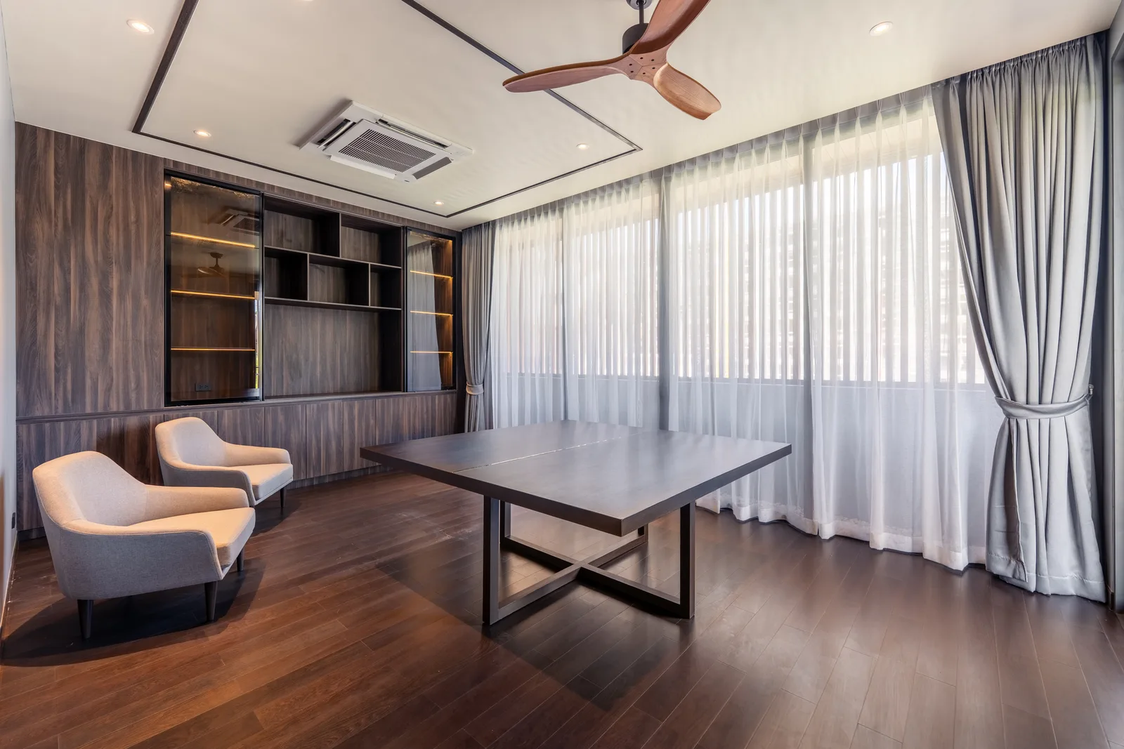 The Ozone Grand Residences 17