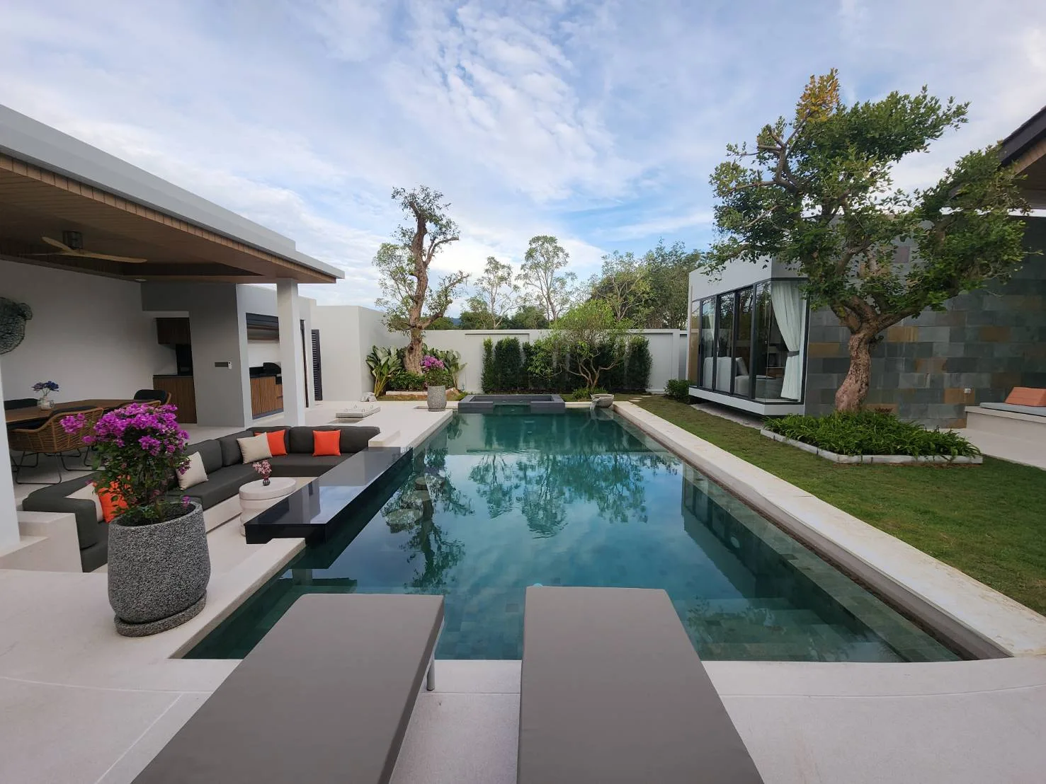 Wilawan Luna Vista 2